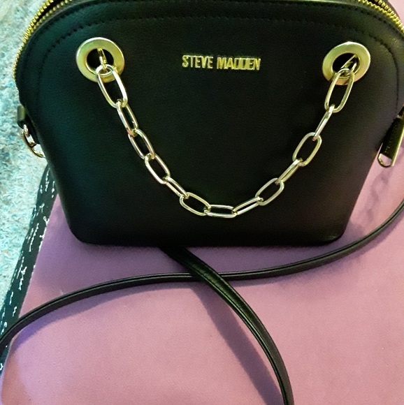 STEVE MADDEN - Picture 2 of 5